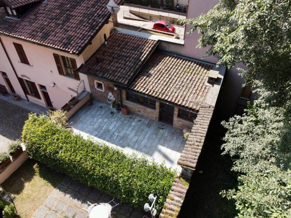 casa indipendente in vendita ad Abbiategrasso