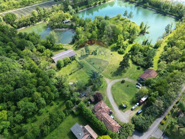 casa indipendente in vendita ad Abbiategrasso