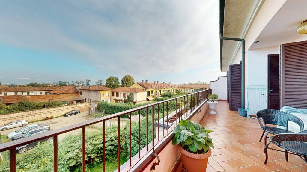 appartamento in vendita ad Abbiategrasso in zona Castelletto