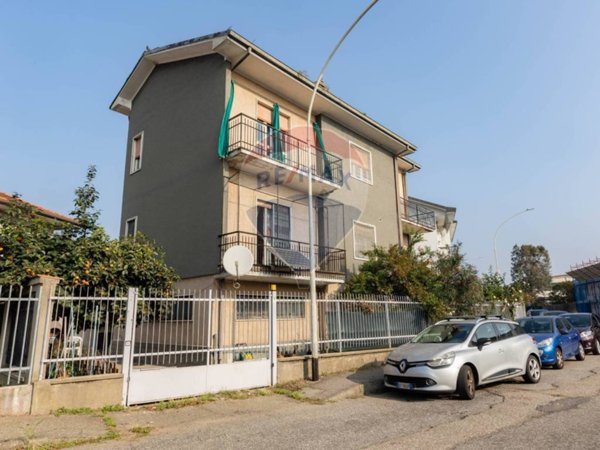 casa indipendente in vendita ad Abbiategrasso