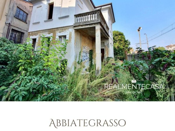 casa indipendente in vendita ad Abbiategrasso