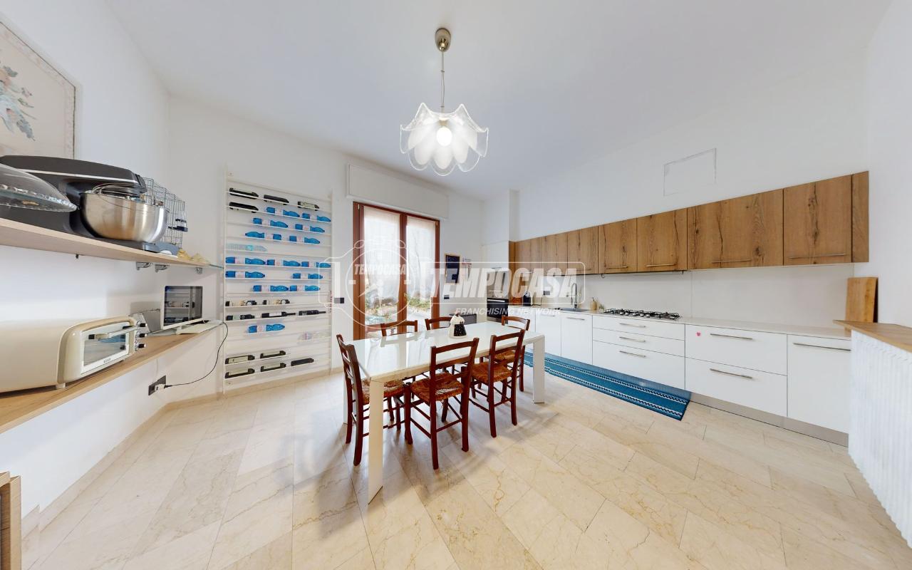 casa indipendente in vendita ad Abbiategrasso