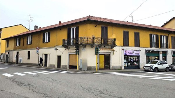 trivano in vendita ad Abbiategrasso