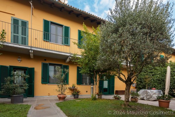 casa indipendente in vendita ad Abbiategrasso