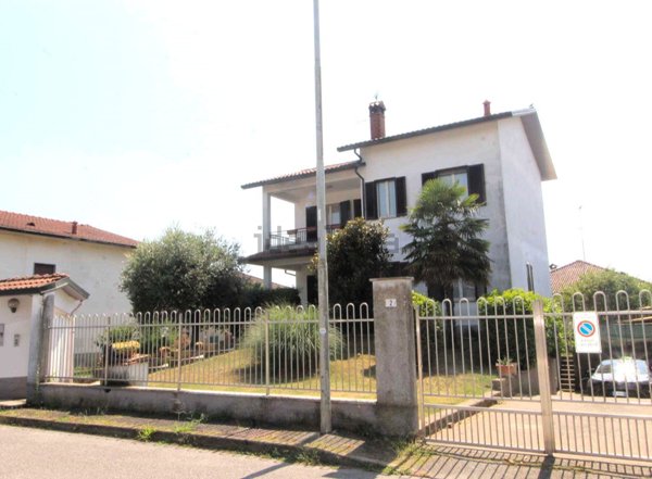casa indipendente in vendita ad Abbiategrasso