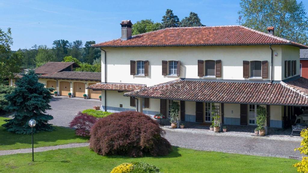 casa indipendente in vendita ad Abbiategrasso