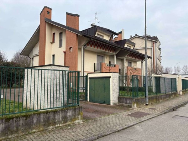 appartamento in vendita ad Abbiategrasso