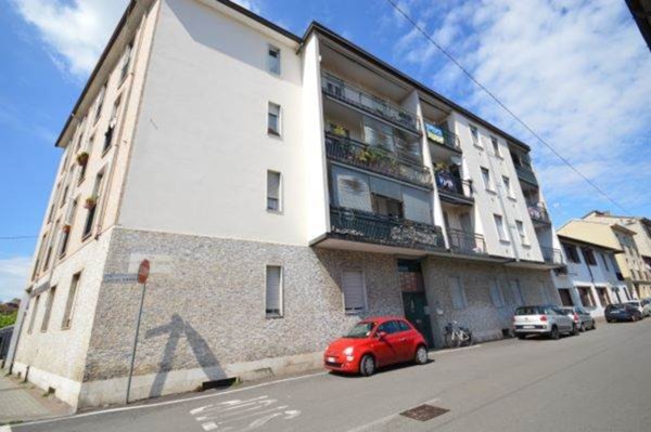 intera palazzina in vendita ad Abbiategrasso