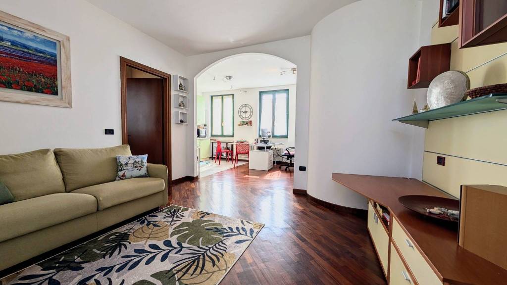 appartamento in vendita ad Abbiategrasso in zona Castelletto