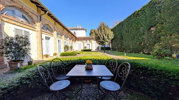 casa indipendente in vendita ad Abbiategrasso
