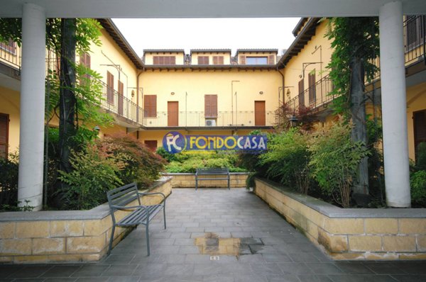 appartamento in vendita ad Abbiategrasso in zona Castelletto