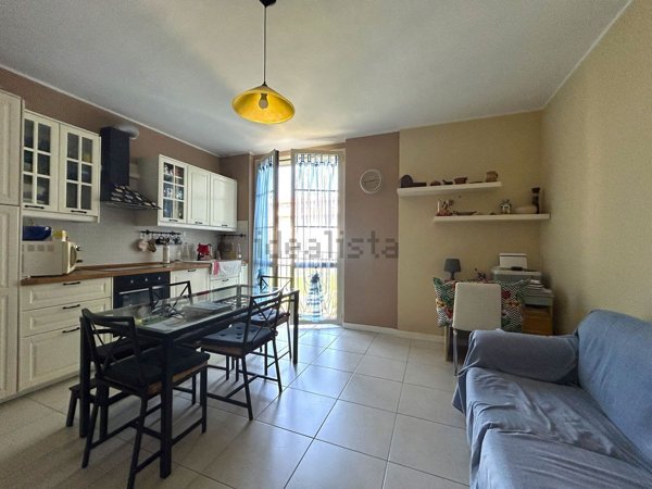 appartamento in vendita ad Abbiategrasso in zona Castelletto