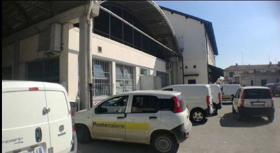 negozio in vendita ad Abbiategrasso