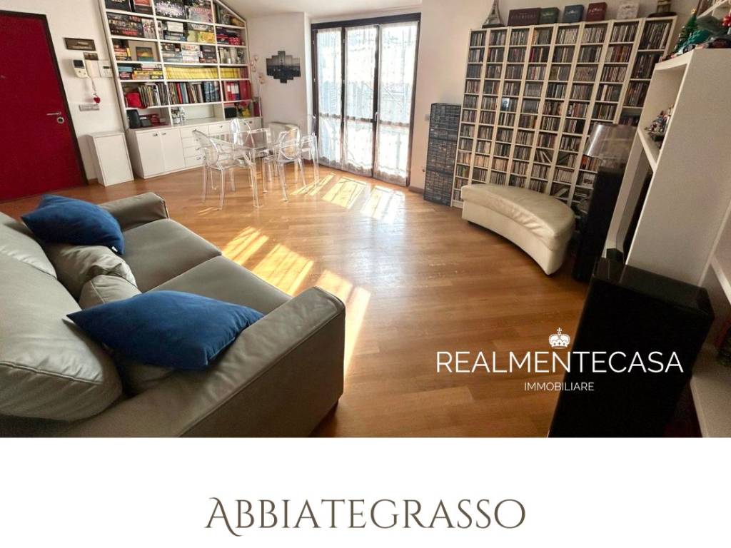 appartamento in vendita ad Abbiategrasso in zona Castelletto