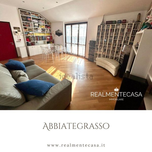 appartamento in vendita ad Abbiategrasso in zona Castelletto