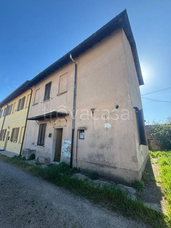 casa indipendente in vendita ad Abbiategrasso