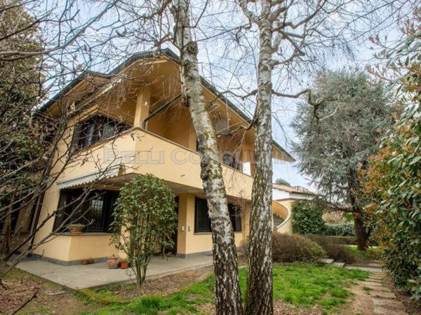 casa indipendente in vendita ad Abbiategrasso