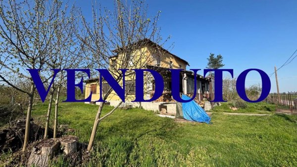 casa indipendente in vendita ad Abbiategrasso