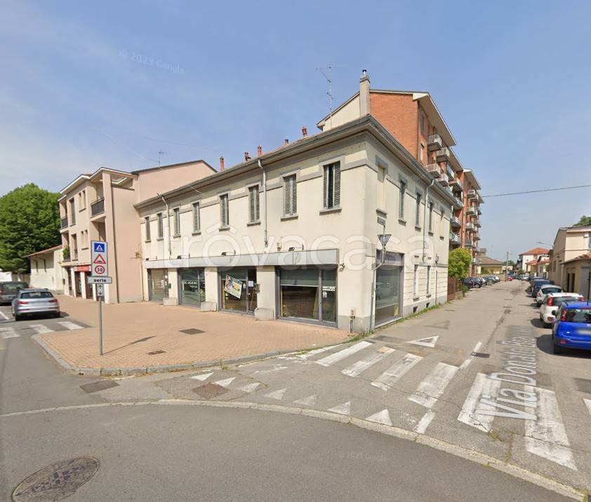 locale commerciale in vendita ad Abbiategrasso