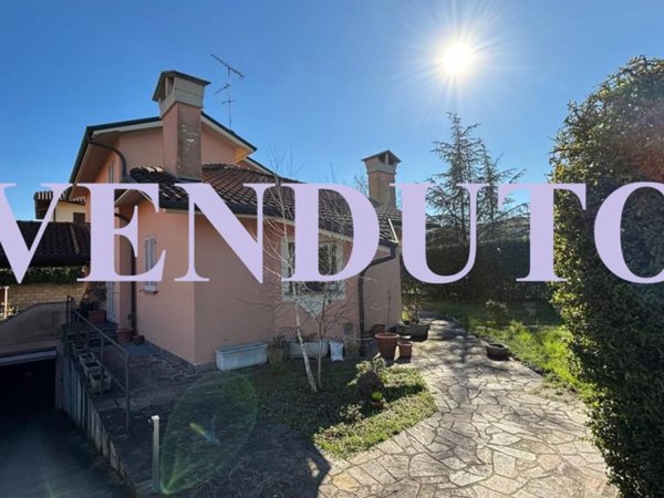 casa indipendente in vendita ad Abbiategrasso