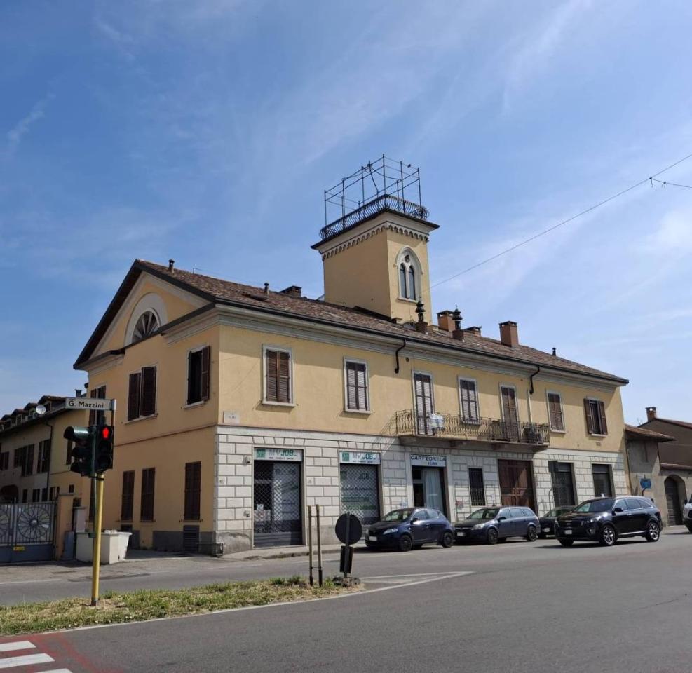 appartamento in vendita ad Abbiategrasso in zona Castelletto