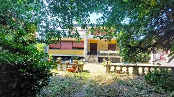 casa indipendente in vendita ad Abbiategrasso