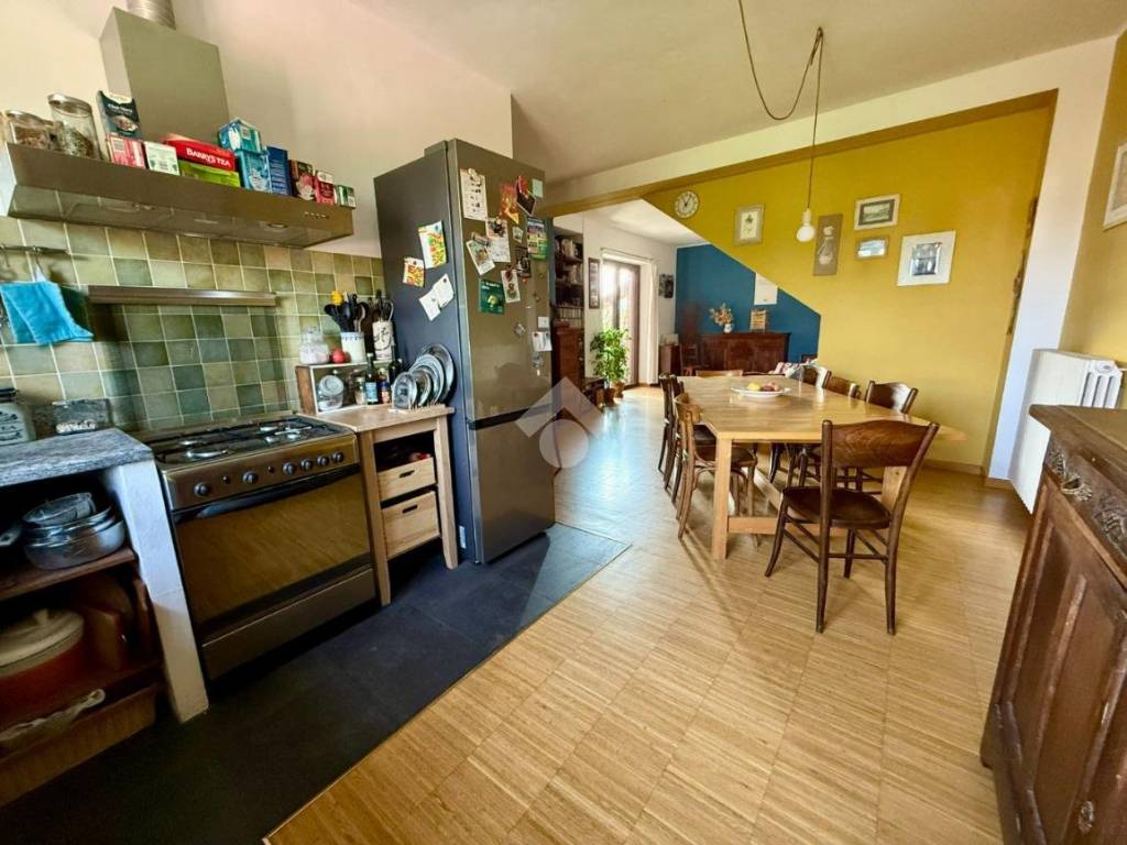 appartamento in vendita ad Abbiategrasso in zona Castelletto