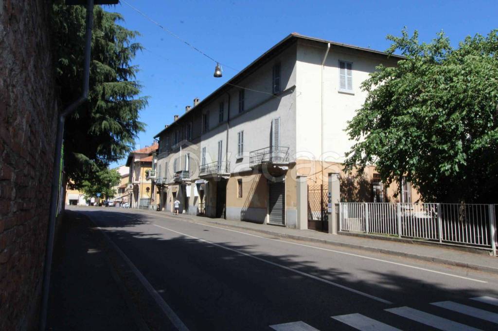 casa indipendente in vendita ad Abbiategrasso