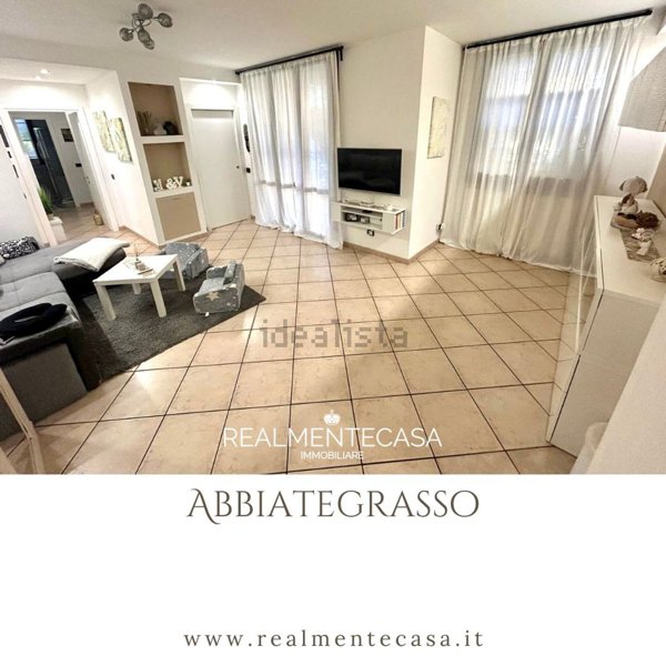 appartamento in vendita ad Abbiategrasso in zona Castelletto