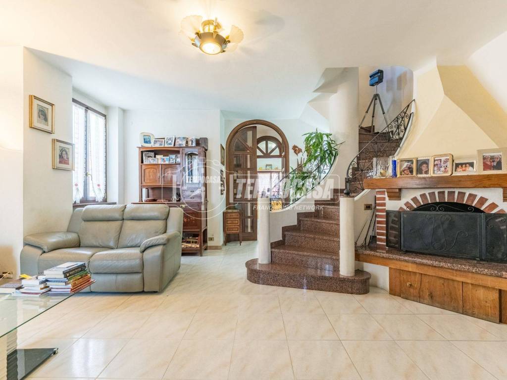casa indipendente in vendita ad Abbiategrasso