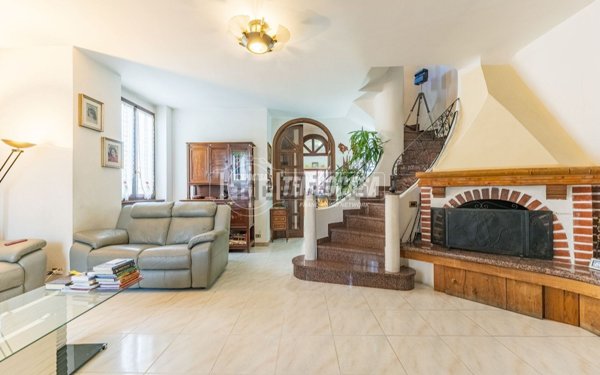 casa indipendente in vendita ad Abbiategrasso