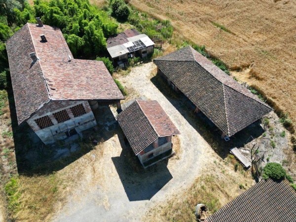 casa indipendente in vendita ad Abbiategrasso