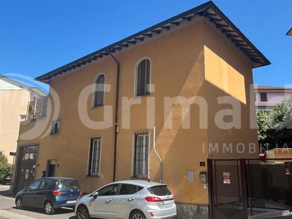 casa indipendente in vendita ad Abbiategrasso