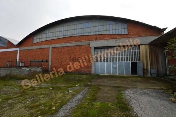 capannone in vendita ad Abbiategrasso