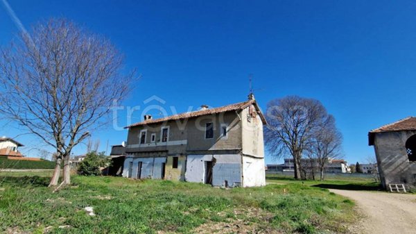 casa indipendente in vendita ad Abbiategrasso