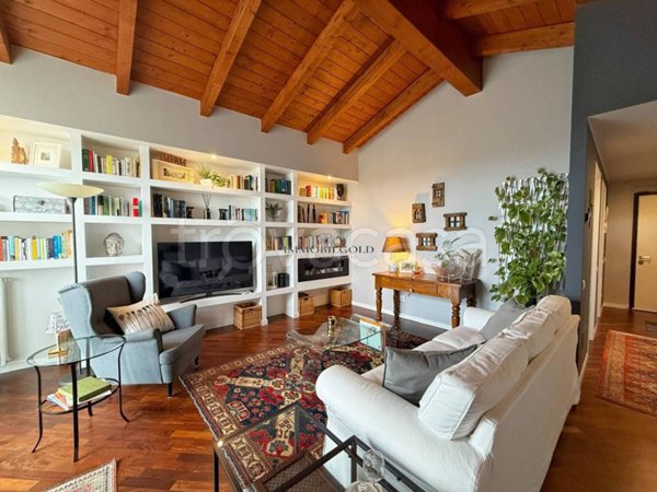 appartamento in vendita ad Abbiategrasso in zona Castelletto