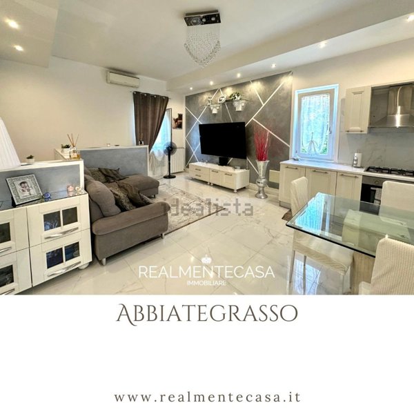 casa indipendente in vendita ad Abbiategrasso