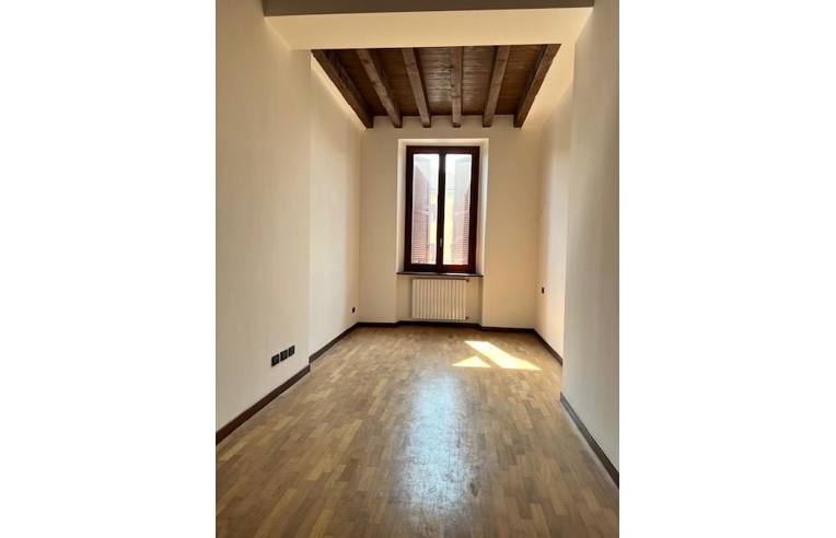 appartamento in vendita ad Abbiategrasso in zona Castelletto