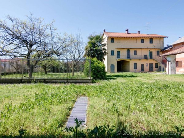 casa indipendente in vendita ad Abbiategrasso