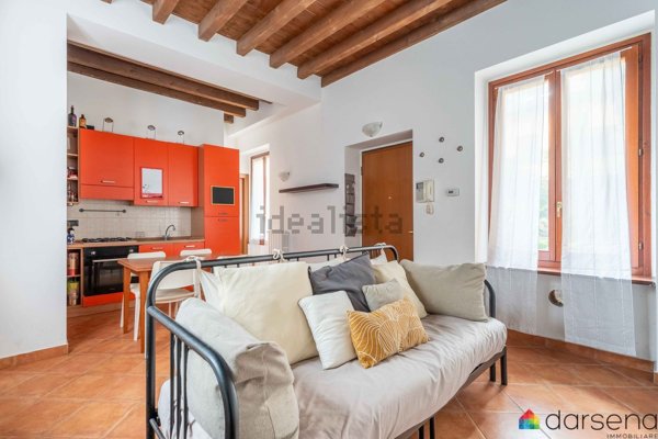 appartamento in vendita ad Abbiategrasso in zona Castelletto