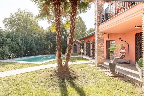 casa indipendente in vendita ad Abbiategrasso