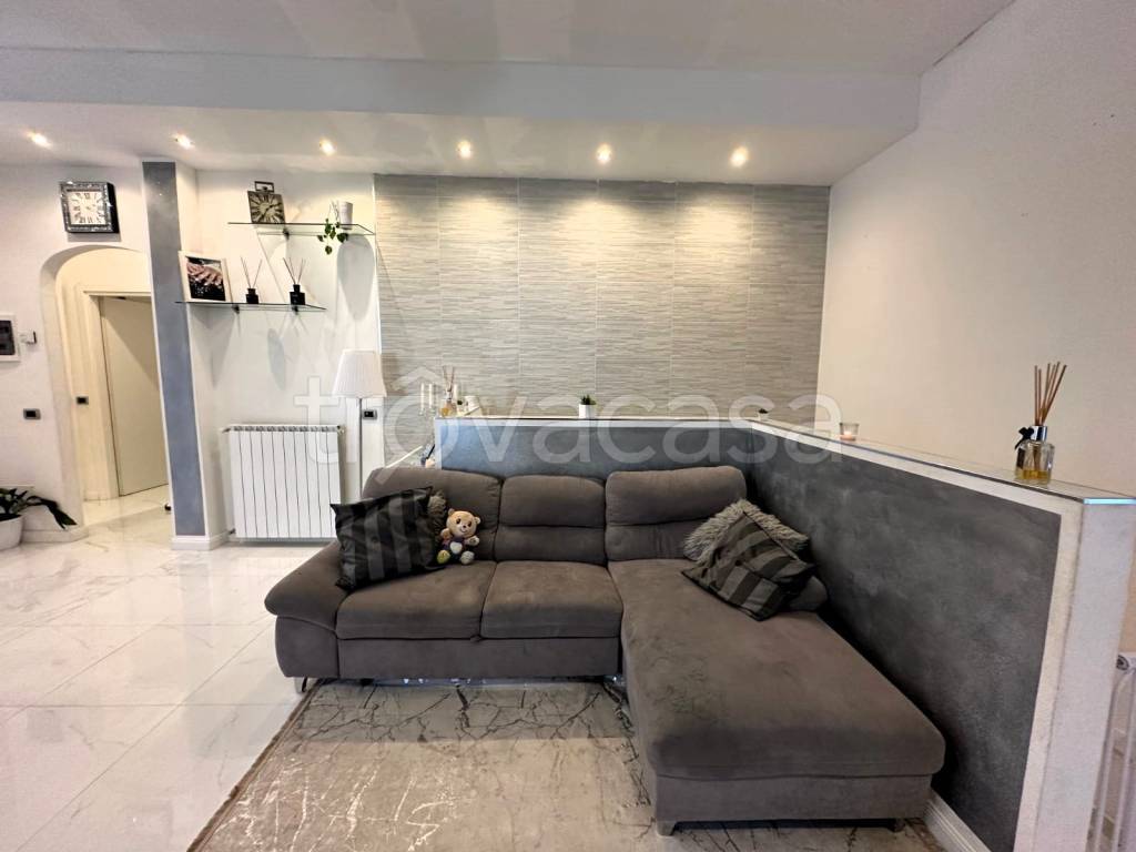 casa indipendente in vendita ad Abbiategrasso