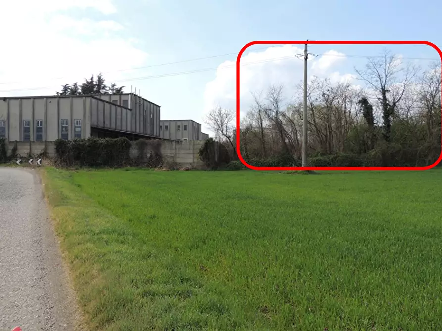 negozio in vendita ad Abbiategrasso in zona Mendosio