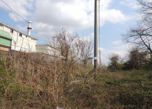 negozio in vendita ad Abbiategrasso in zona Mendosio