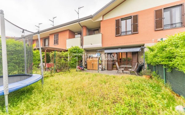 casa indipendente in vendita ad Abbiategrasso