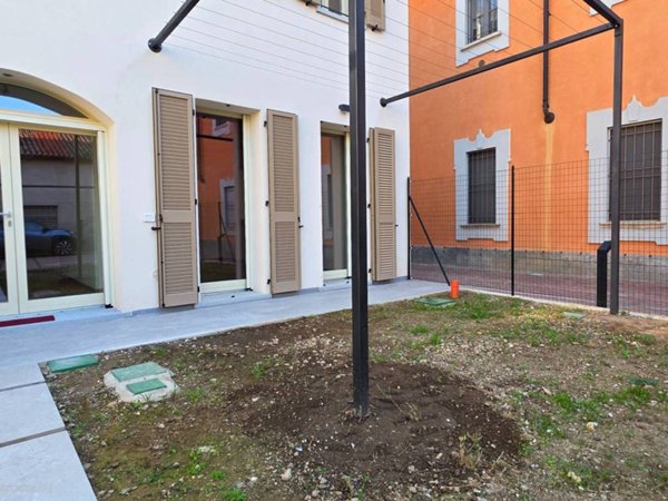 casa indipendente in vendita ad Abbiategrasso