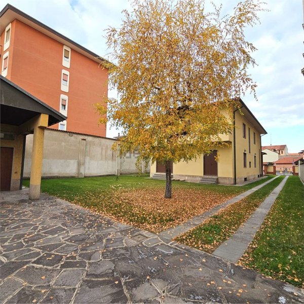 casa indipendente in vendita ad Abbiategrasso