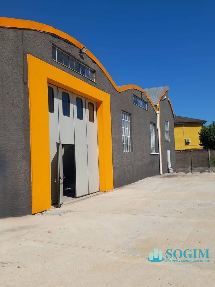 capannone in vendita ad Abbiategrasso