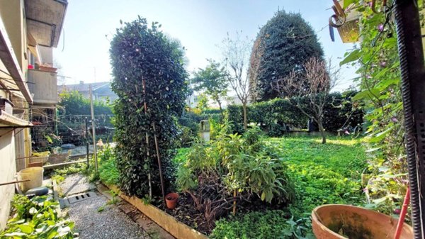 casa indipendente in vendita ad Abbiategrasso