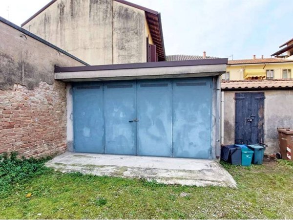 locale di sgombero in vendita ad Abbiategrasso